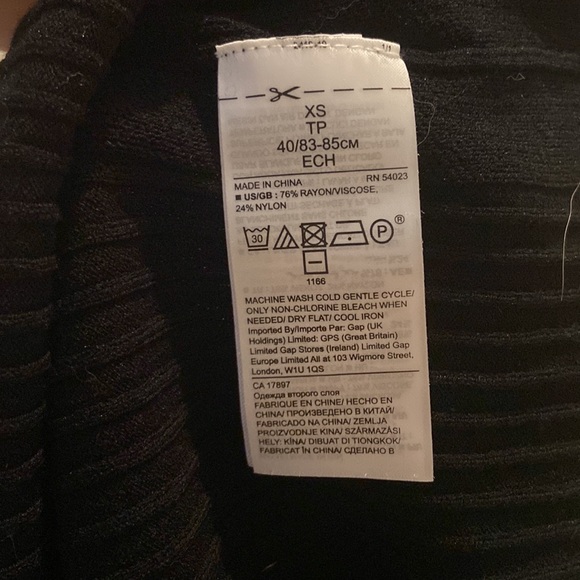 Banana Repiblic ribbed black tank top size XS - Picture 4 of 4